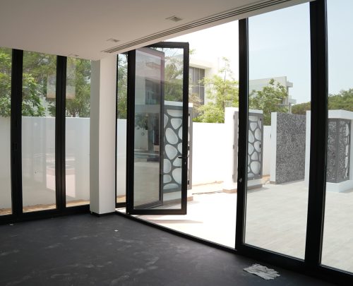 BI-FOLDING DOOR